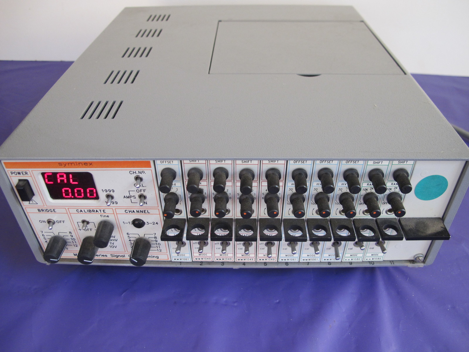 Syminex M1000 Series Signal Conditioner | Micro Movements Syminex M1000 Series