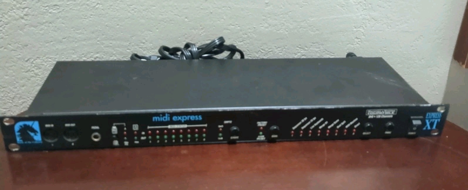 Mark of the Unicorn MOTU Midi Express XT MIDI Interface PC MAC