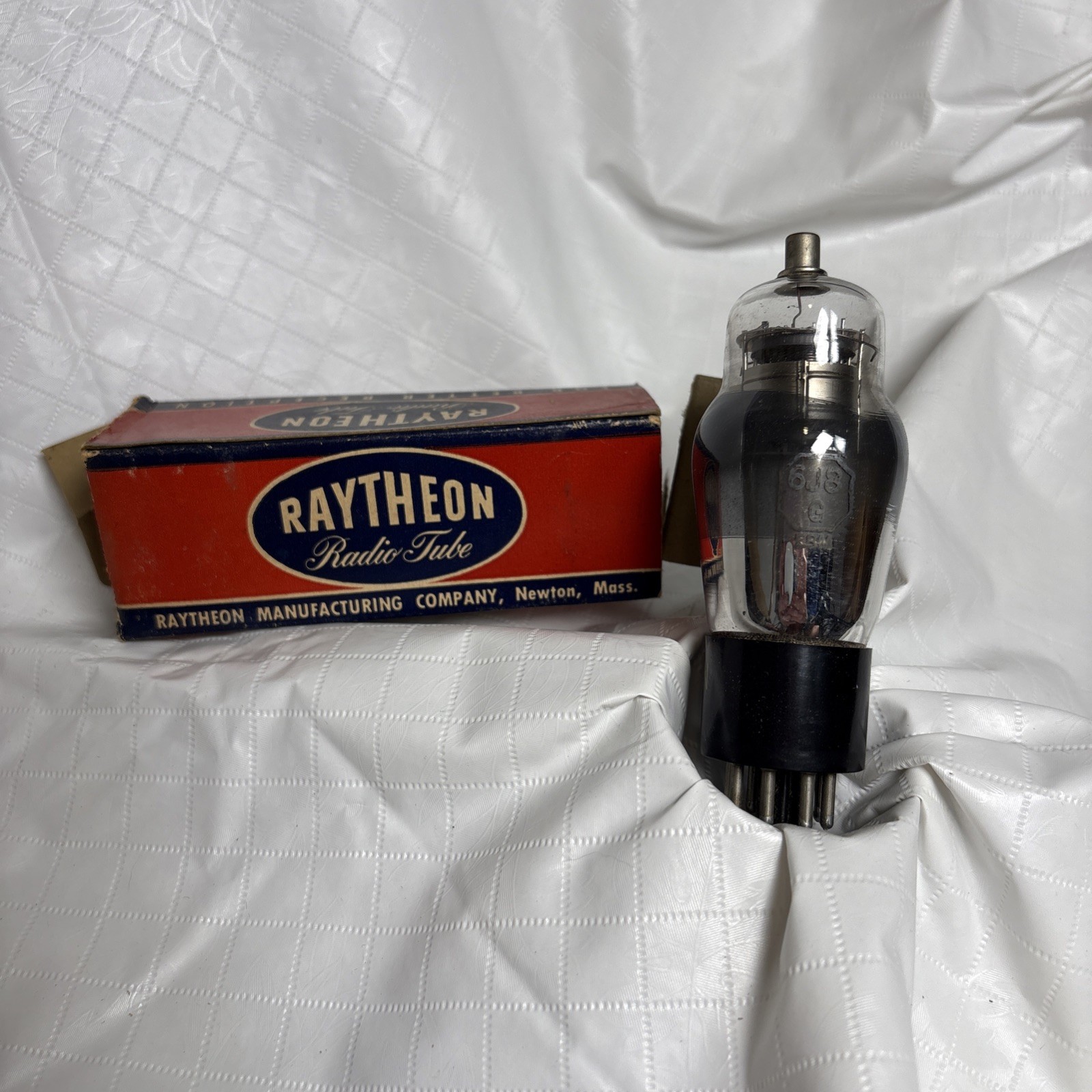 Raytheon Electronic Tube 6J8G NEW in Box Vintage