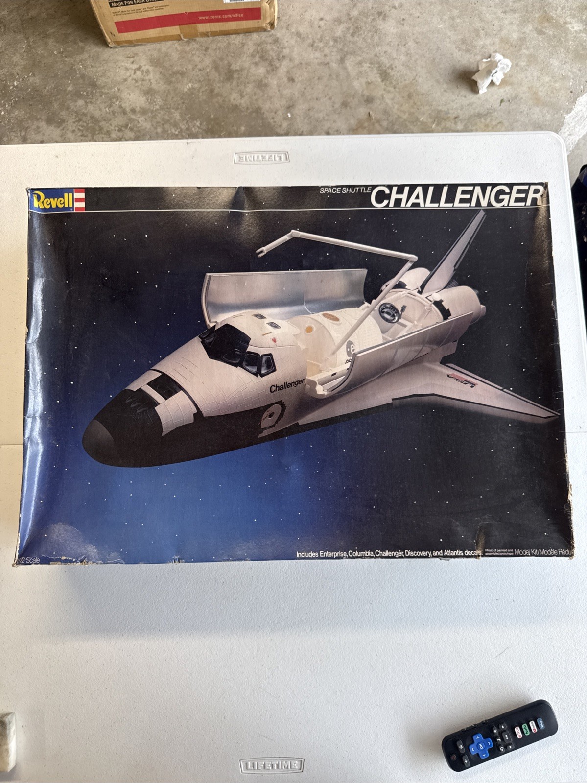 Giant 1:72 Scale Revell Space Shuttle Challenger Model Kit 1982 NASA Vintage