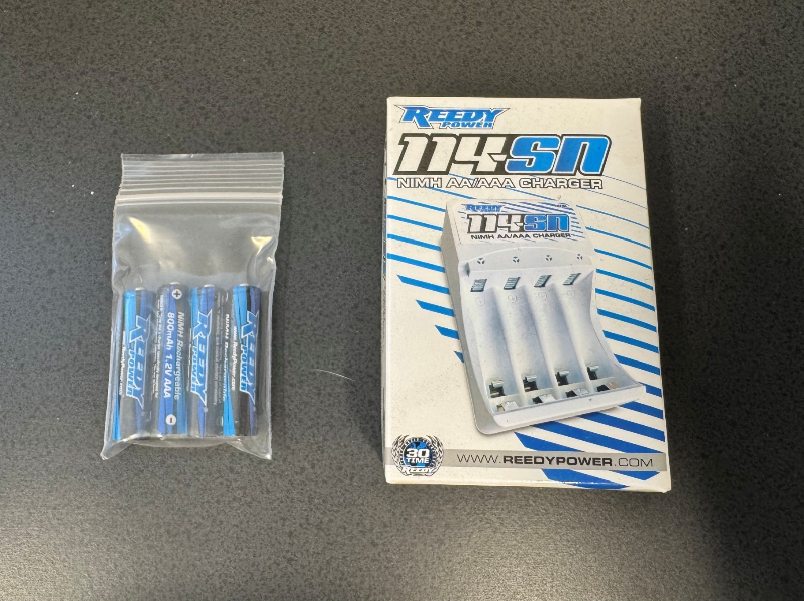 Team Associated Reedy Rechargable AAA's (27398) & Charger (27204) COMBO, NEW
