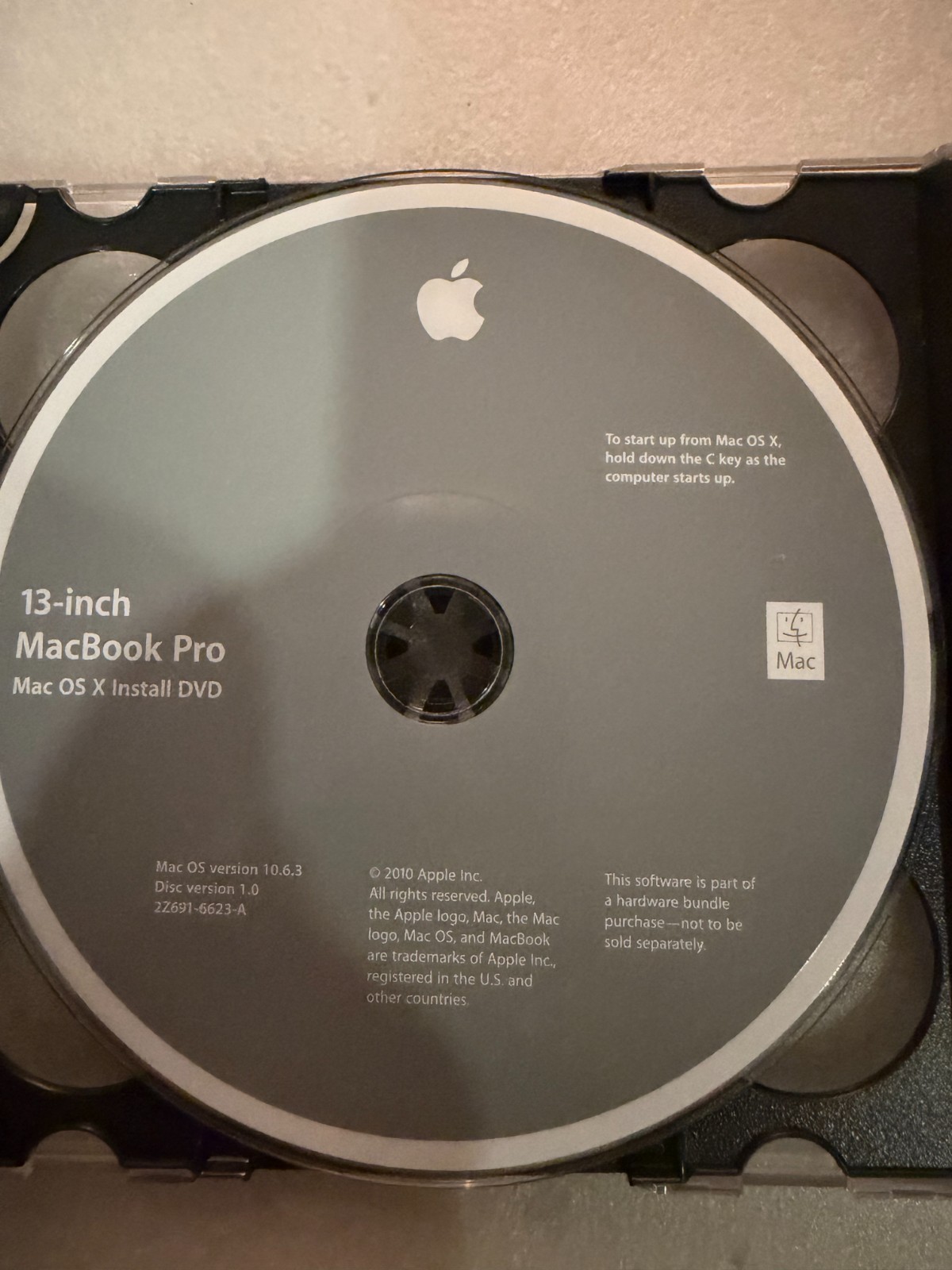 13-inch MacBook Pro OS X Install DVD Ver 10.63 & Application DVD AHT Ver 3A192