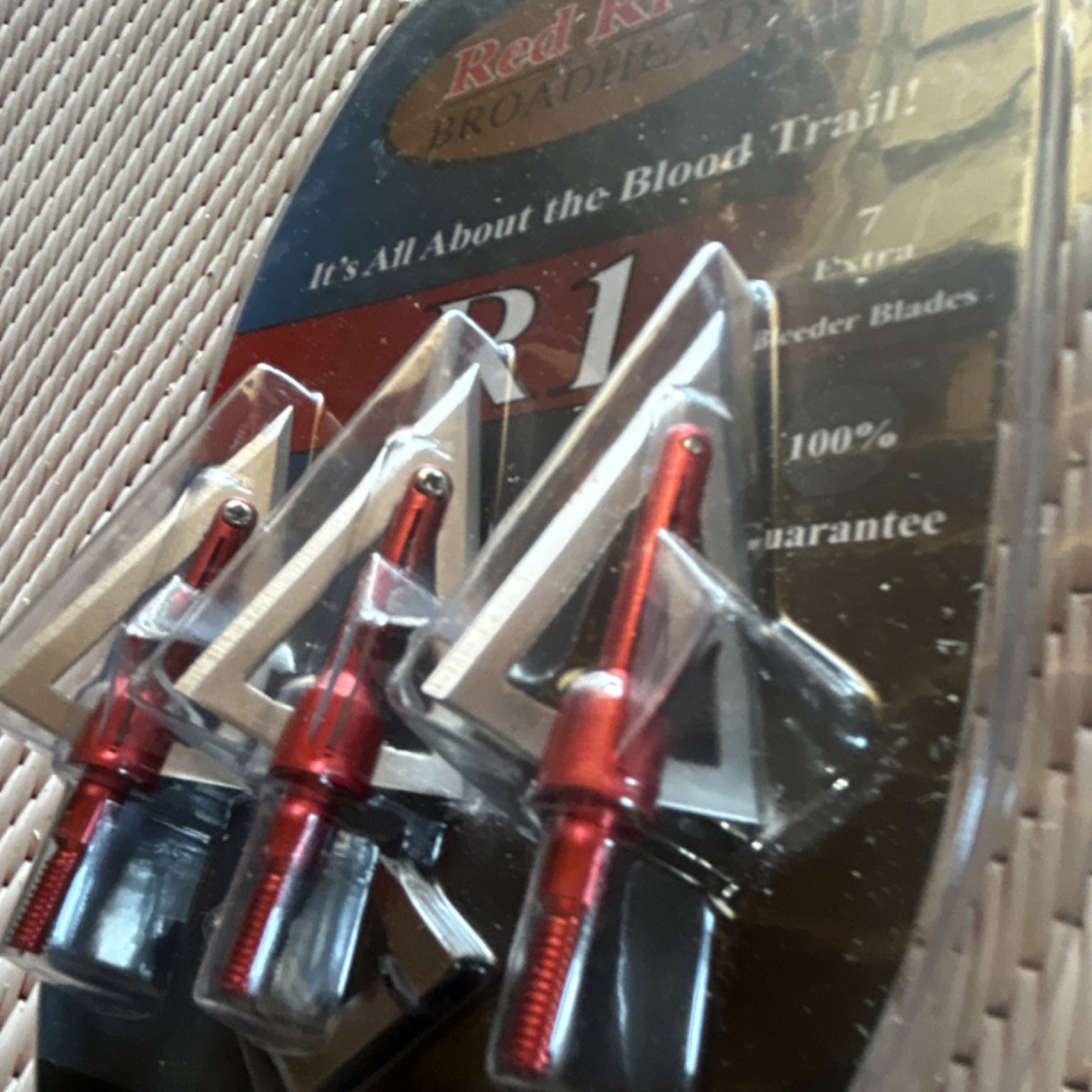 Red River R1 Broadhead 125 Grain Razor Sharp Blades Silver Red Arrowhead 6pk