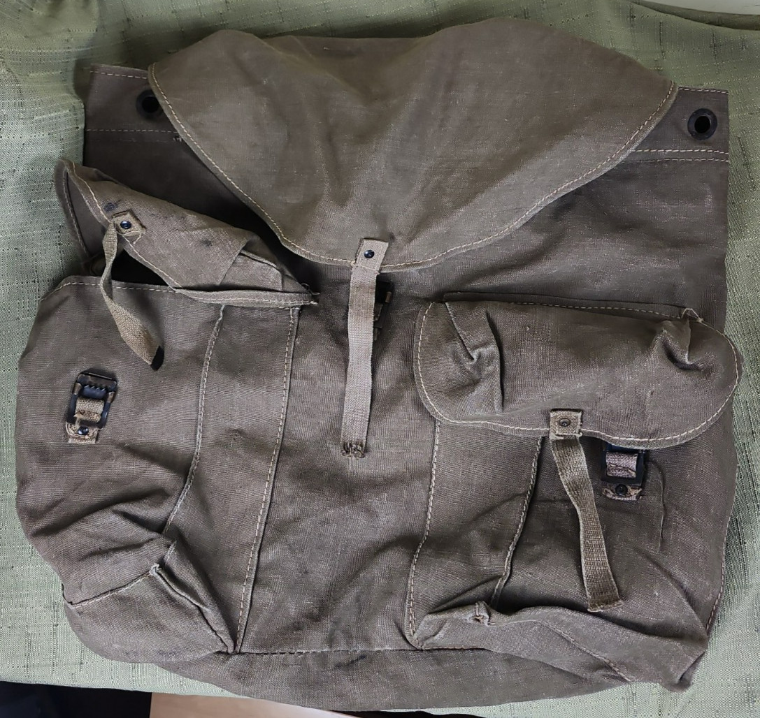 European Army Issued Artillery Carrying Green Canvas Backpack, Military Gear