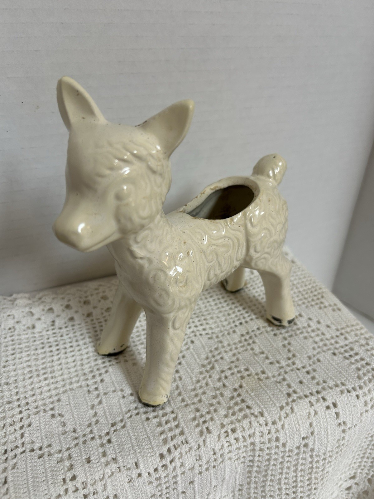 Adorable Vintage Ceramic Planter-Fawn-Baby Deer-Lamb-Calf Beige Glossy 6.5x5”