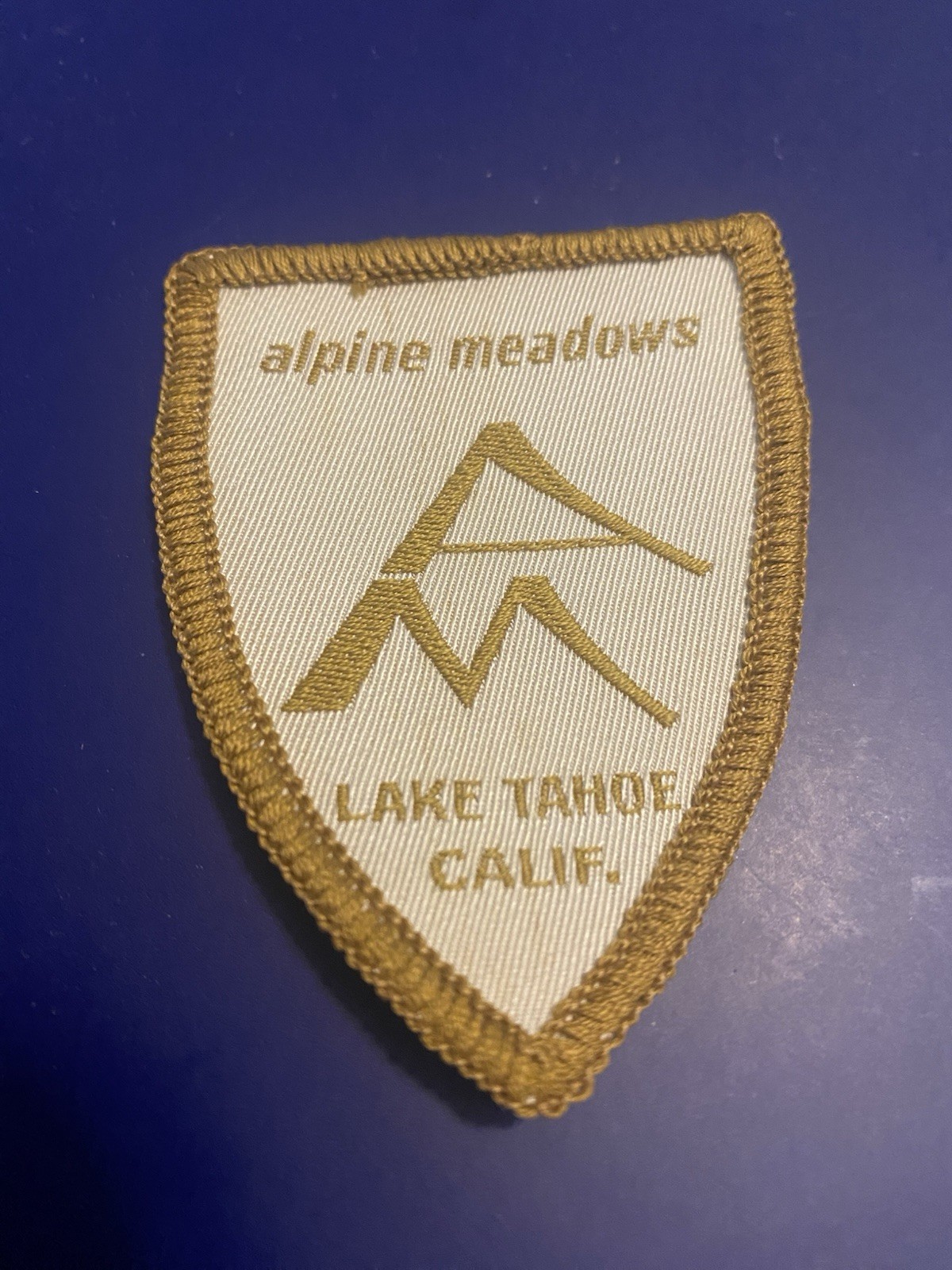 VTG ALPINE MEADOWS  Ski Resort Lake Tahoe Woven Sew On Patch