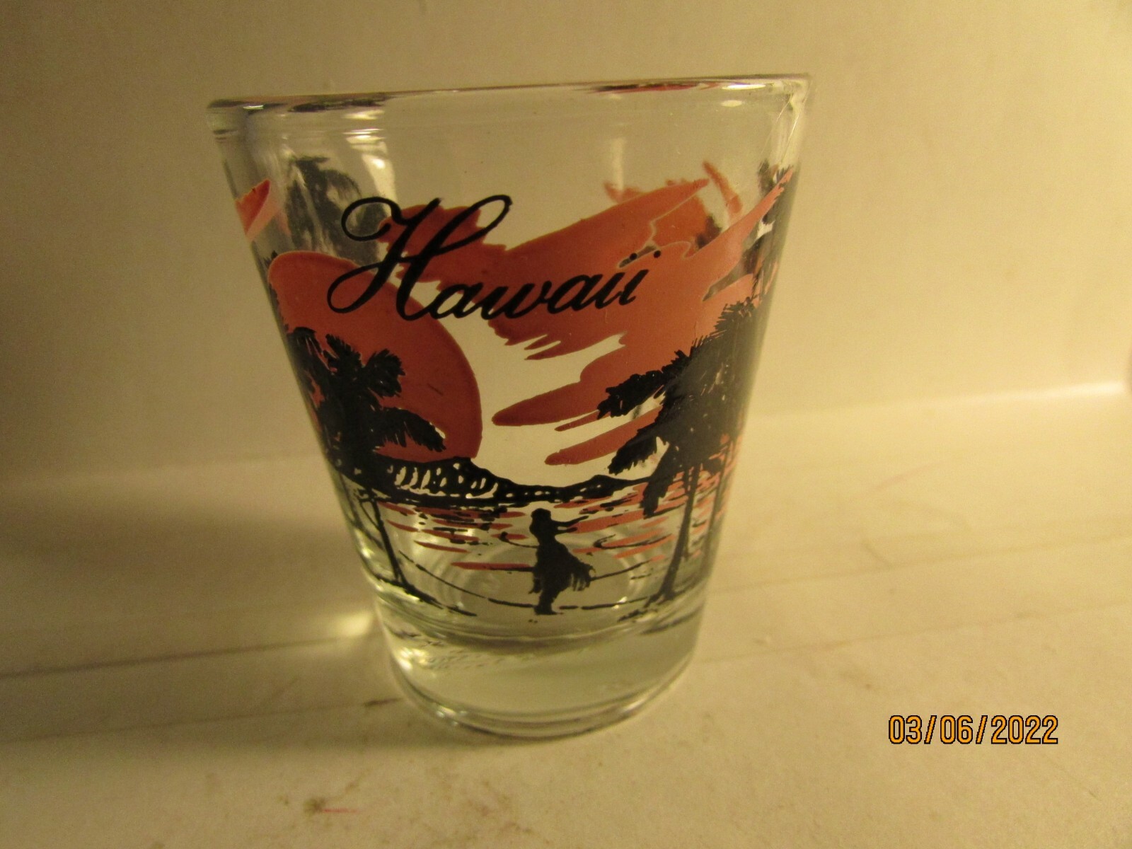 Hawaii - Palm Tree/ Beach- Pink/Black on Clear -shotglass- new