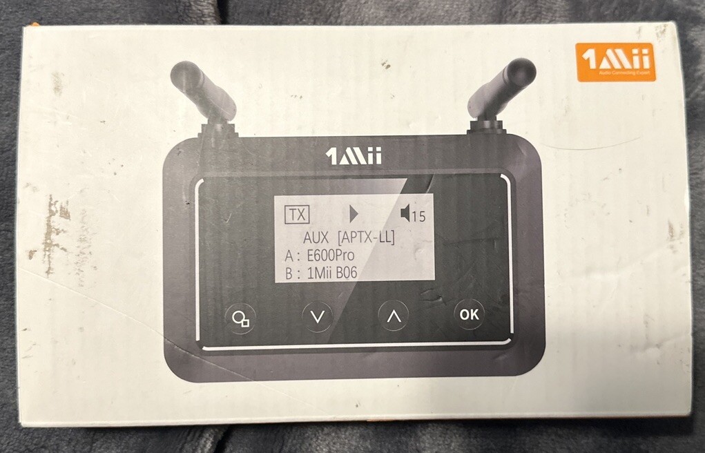 New in Open Box 1Mii Bluetooth 5.0 2-in-1 Long Range Transmitter Receiver B03+