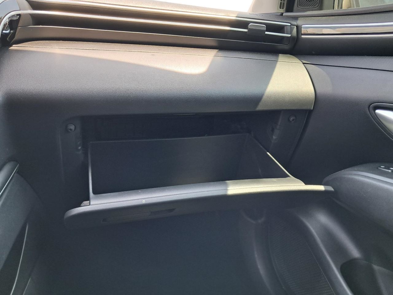 TUCSON    2022 Glove Box 4776531