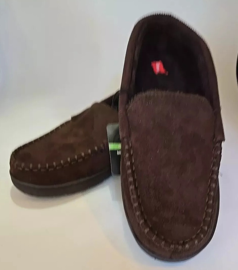 Sz S (6.5-7.5) Men's Fleece Lined Suede-like Slippers. Brown Hanes New