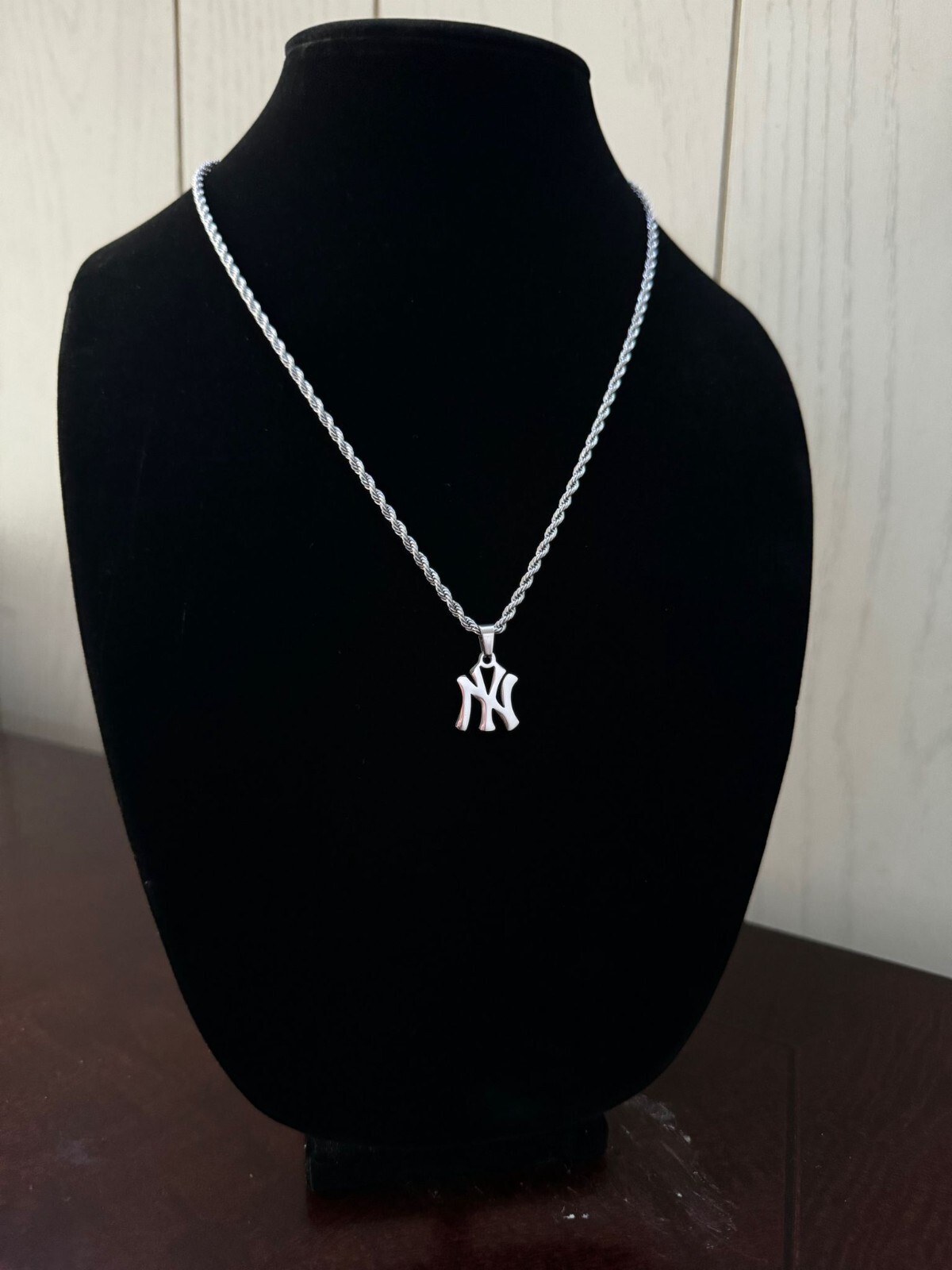 New York Yankees Necklace - NY Silver Plated - 22" 3mm Rope Chain - Fathers Day