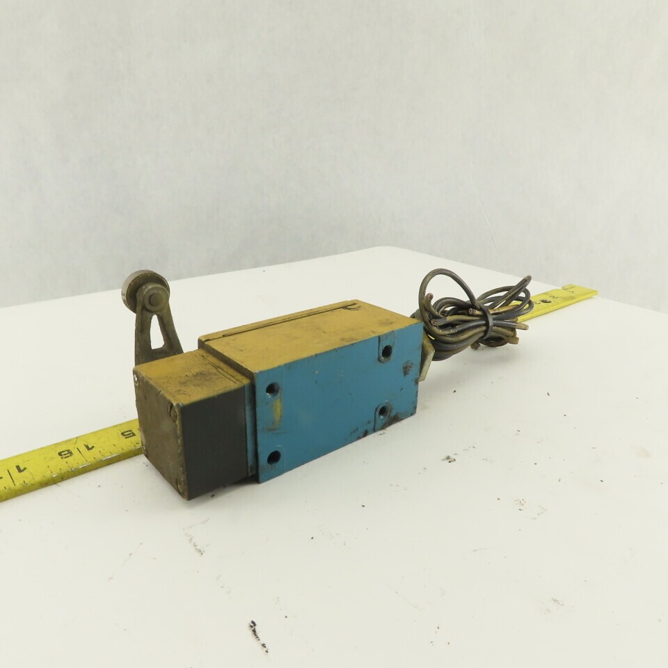 Micro Switch LSA4L 600V 10A Rocker Arm Limit Switch