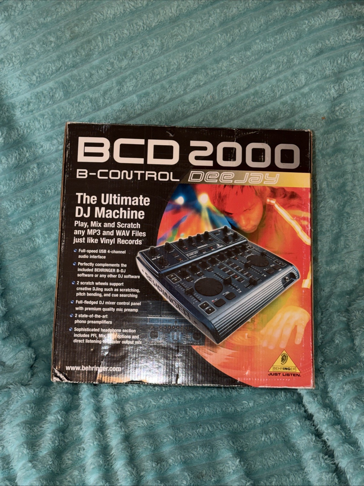 Behringer BCD 2000 B-Control DeeJay Ultimate DJ Machine