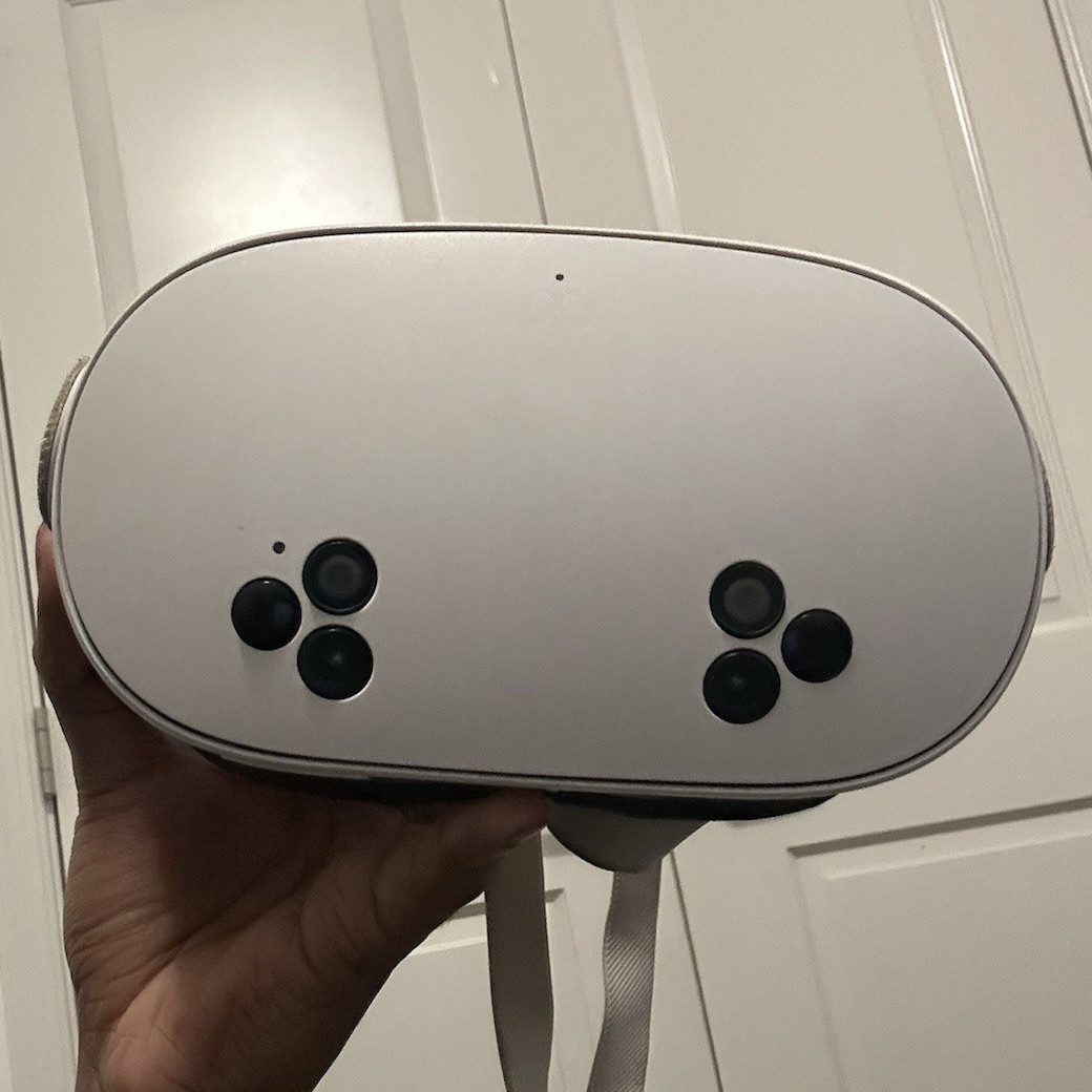 Meta Quest 3s Standalone VR Headset White, Virtual Reality Headset