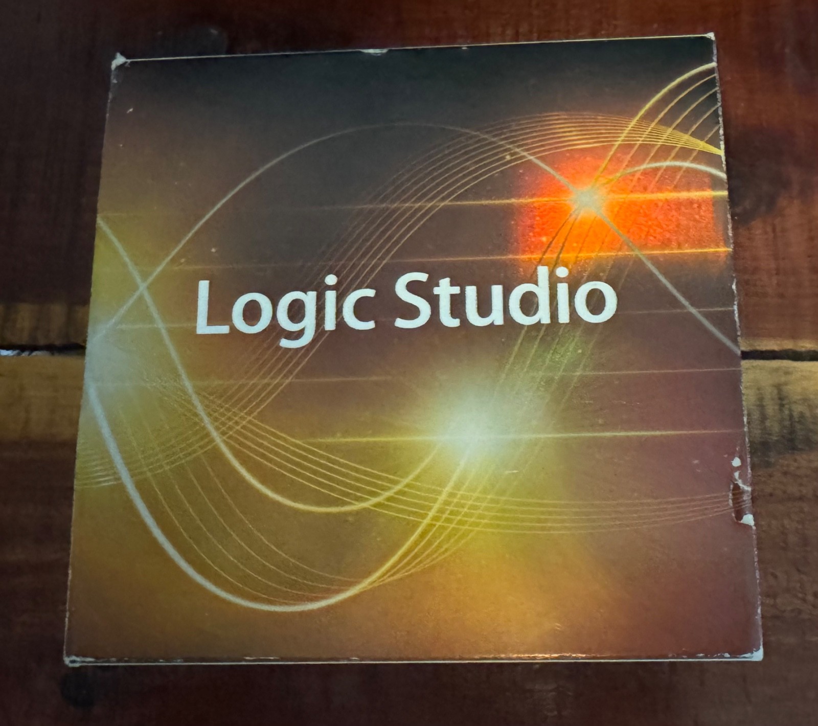 Apple Logic Studio v2.0 RETAIL (Pro 9, Full) MB795Z/A Mac OS w/ Serial #