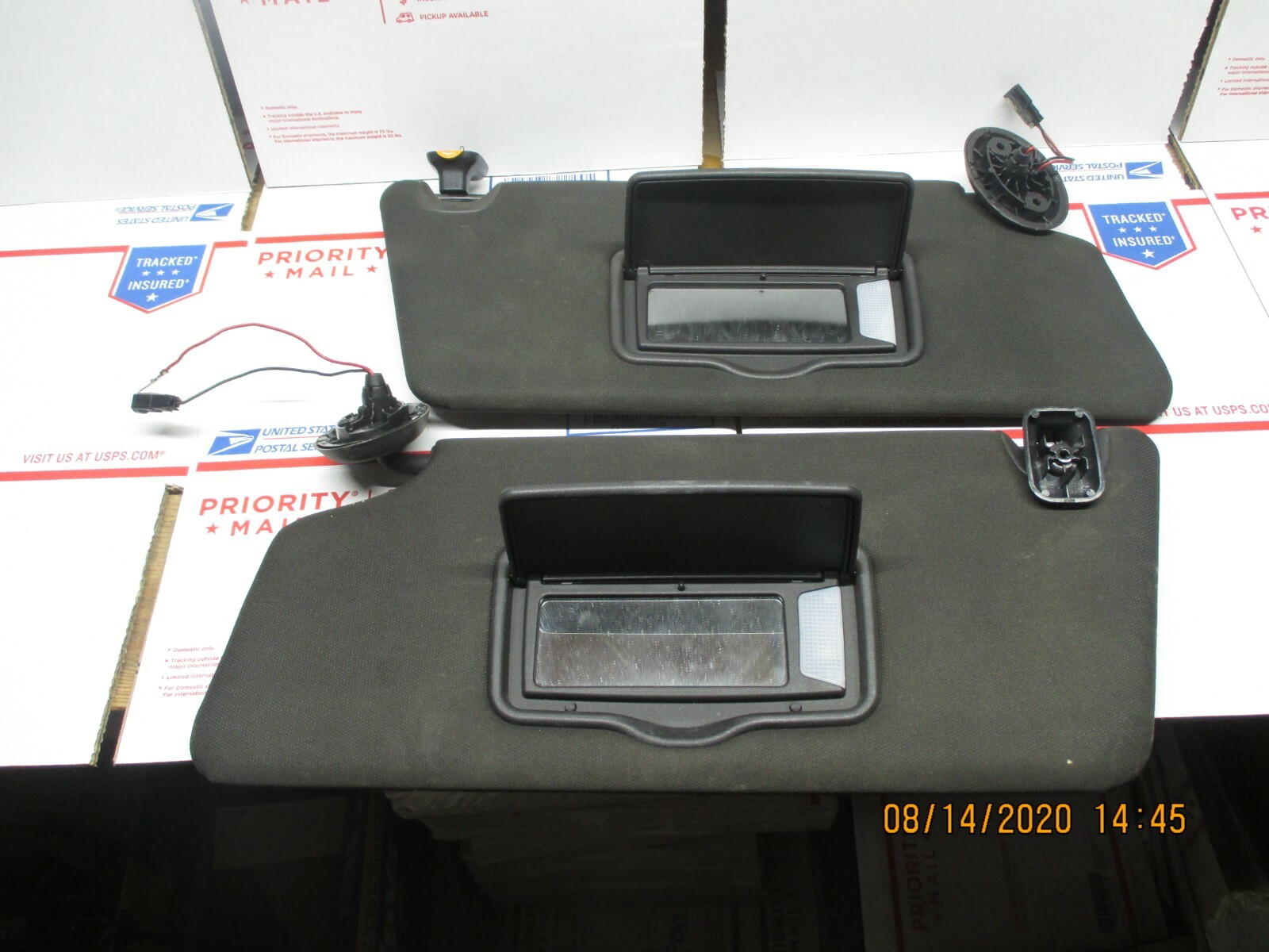 11 - 15 Ford Explorer Sunvisor Sun Visors Shades Pair Lighted Vanity Black Oem