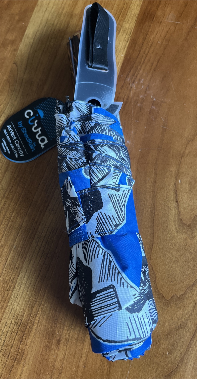 NEW NWT Cirra by ShedRain Umbrella White Blue  Mini Manual Compact Purse /Travel