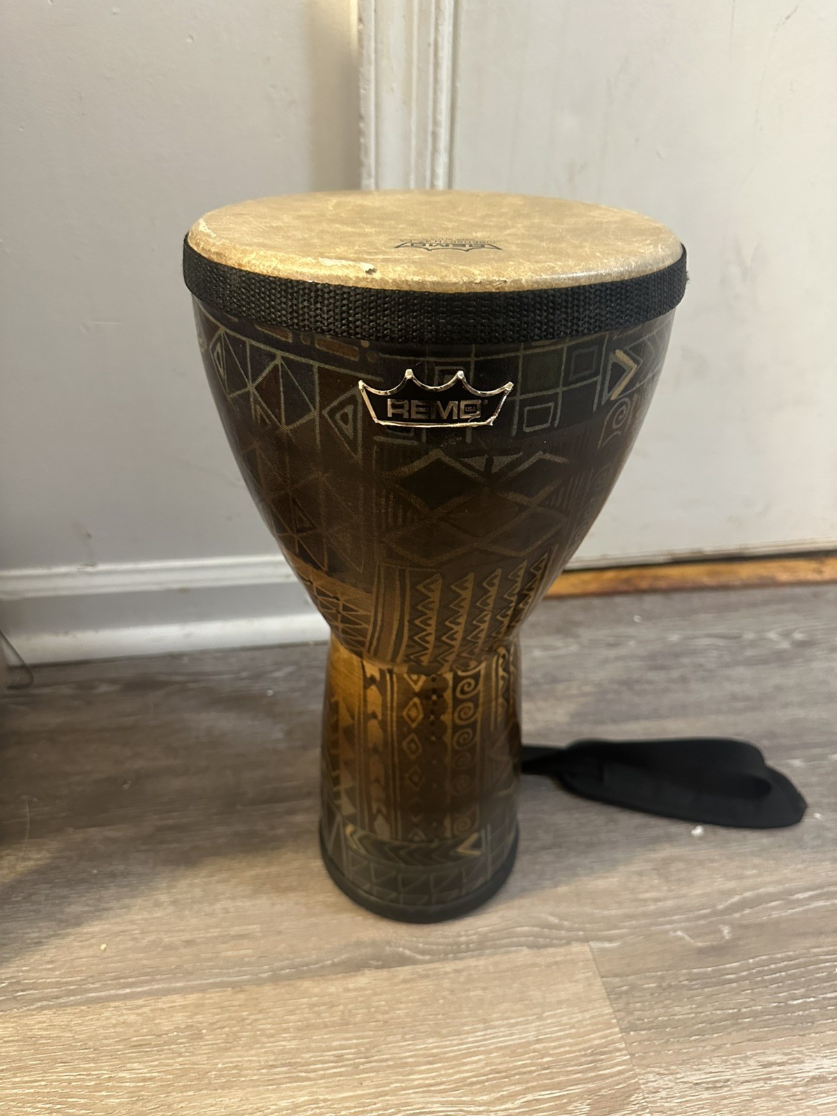 Remo Kids Percussion 8”  Wide Djembe Drum Geometric 15” Tall