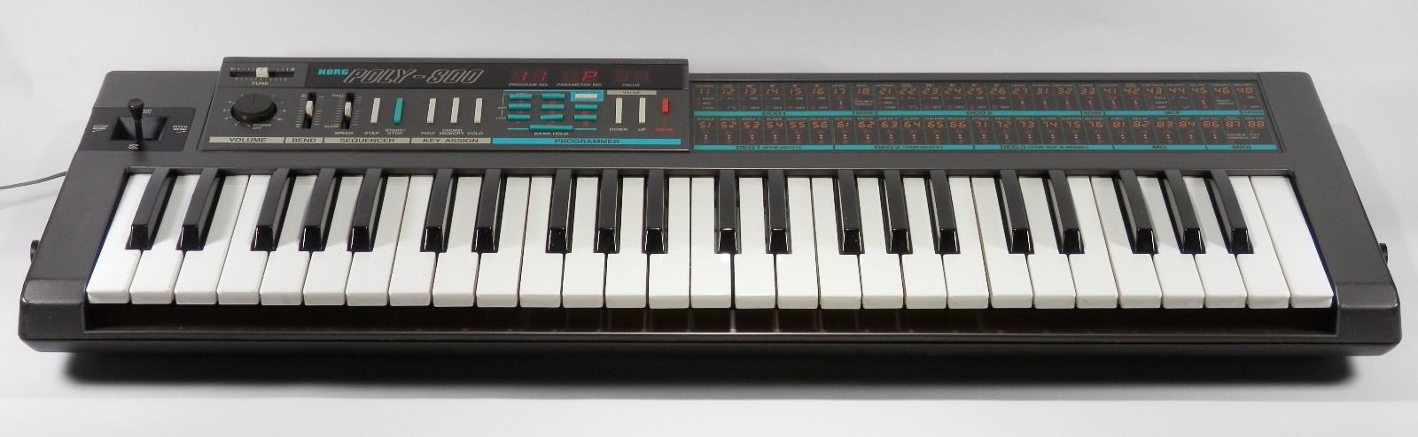 Korg Poly-800 Vintage Analog Paraphonic Synthesizer & Keytar - EXCELLENT