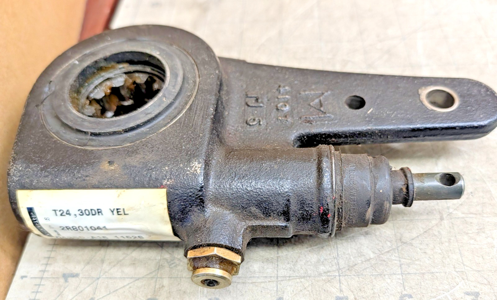 Meritor R801041   Slack Adjuster- 1.5"-10 spline, 5.5" Arm NEW NO BOX [B9B5]