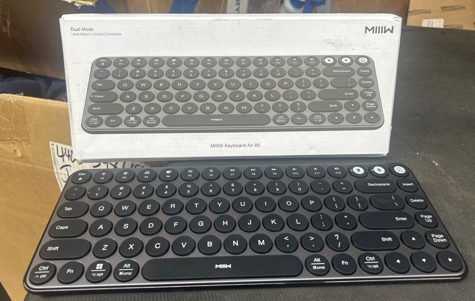 MWXKT0 Dual-Mode Wireless Bluetooth Keyboard Air 85