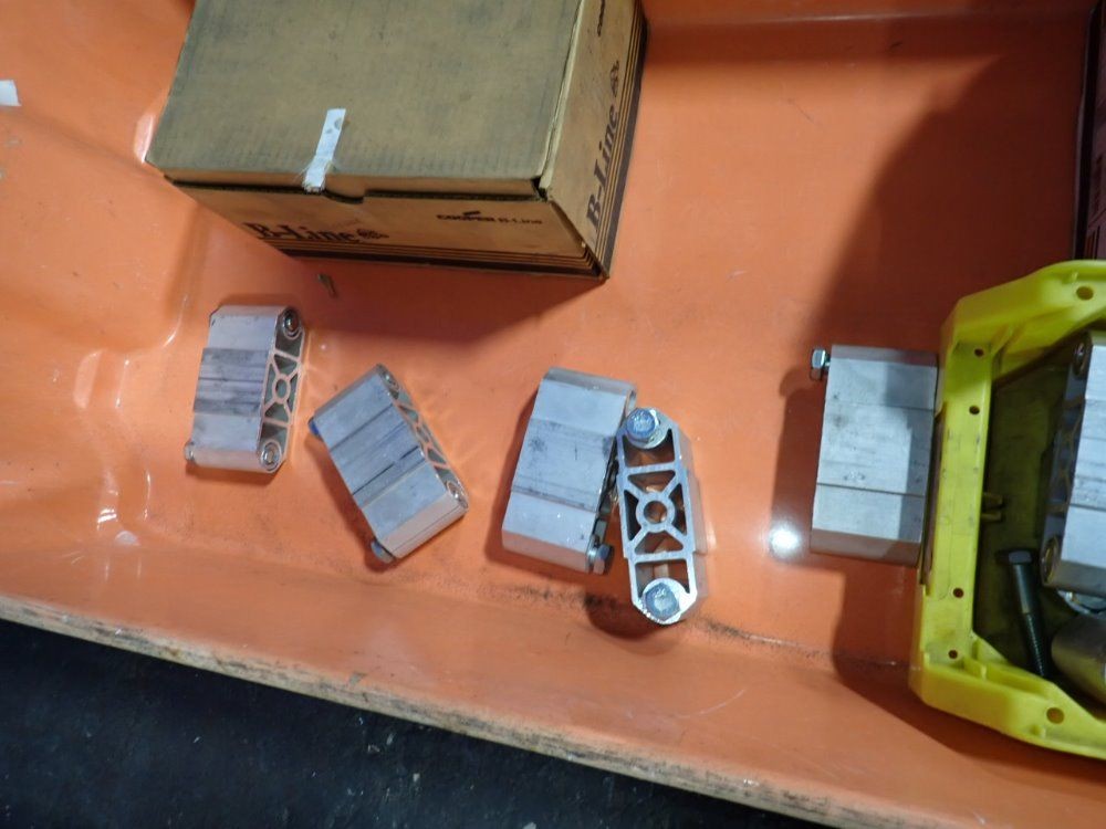 SPLICE HANGERS