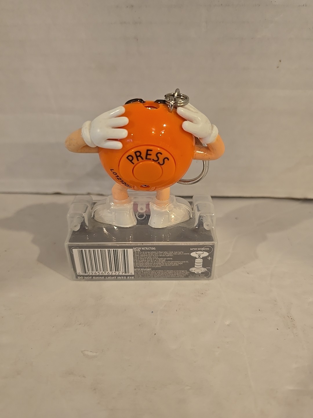 M&M's Orange Candy Character Flashlight Keyring Keychain Clip Needs Battery
