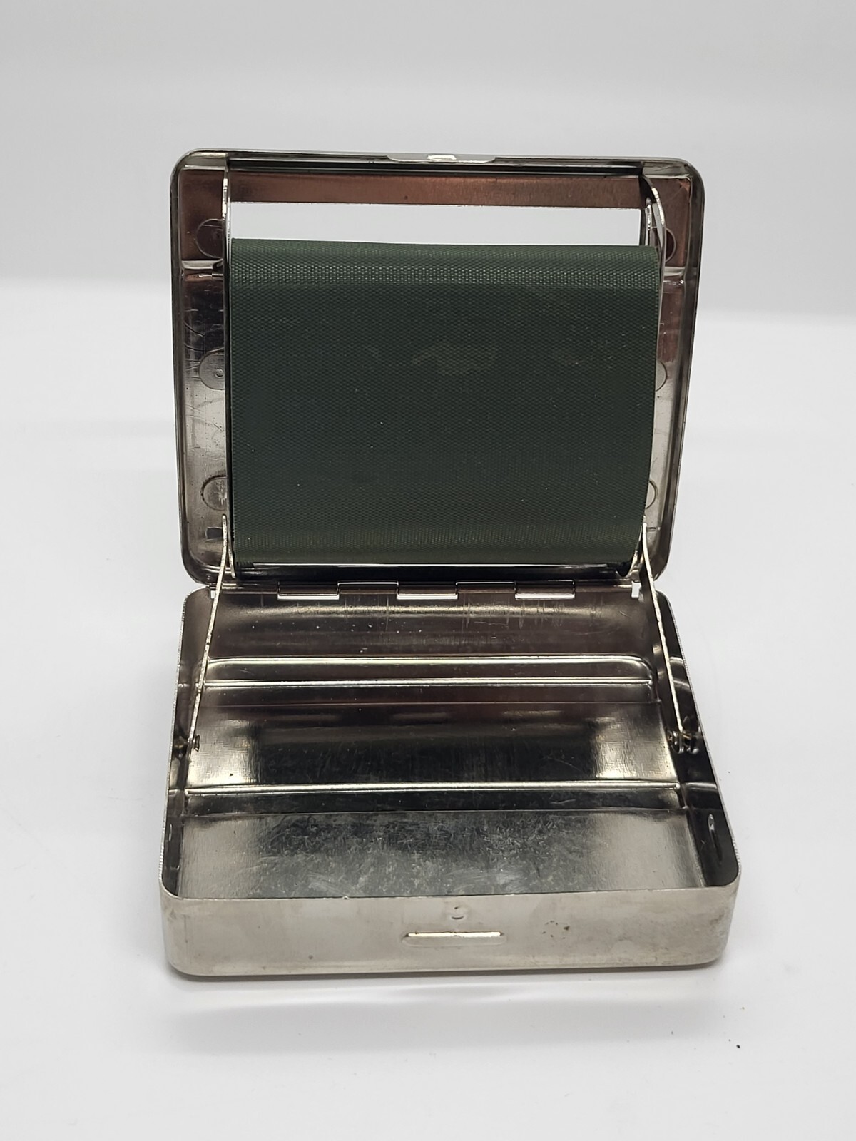 Automatic Cigarette Rolling Machine, Metal Box Cigarette Case PIRATE Skull