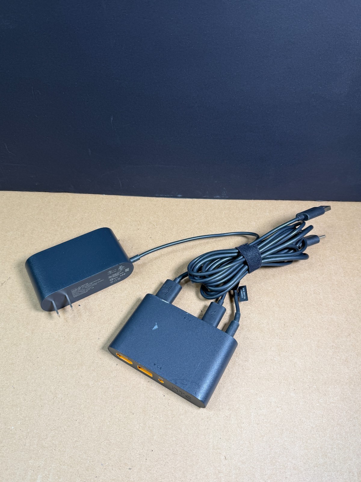 HTC Vive Link Box 2PU6100 OEM + Power Adapter + USB Ships Fast!!!