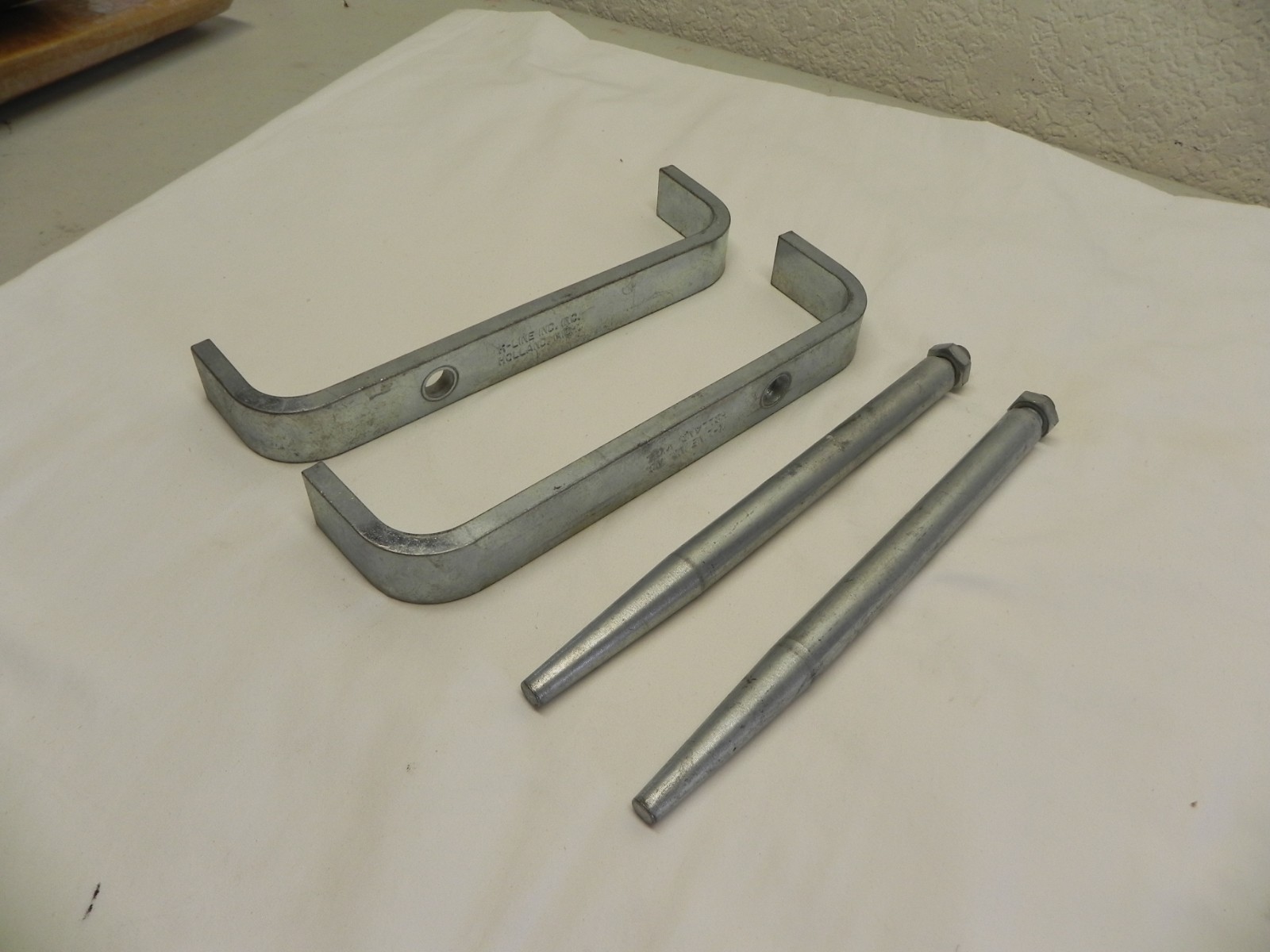 K-Line Industries KL1004 | Cylinder Head Holders