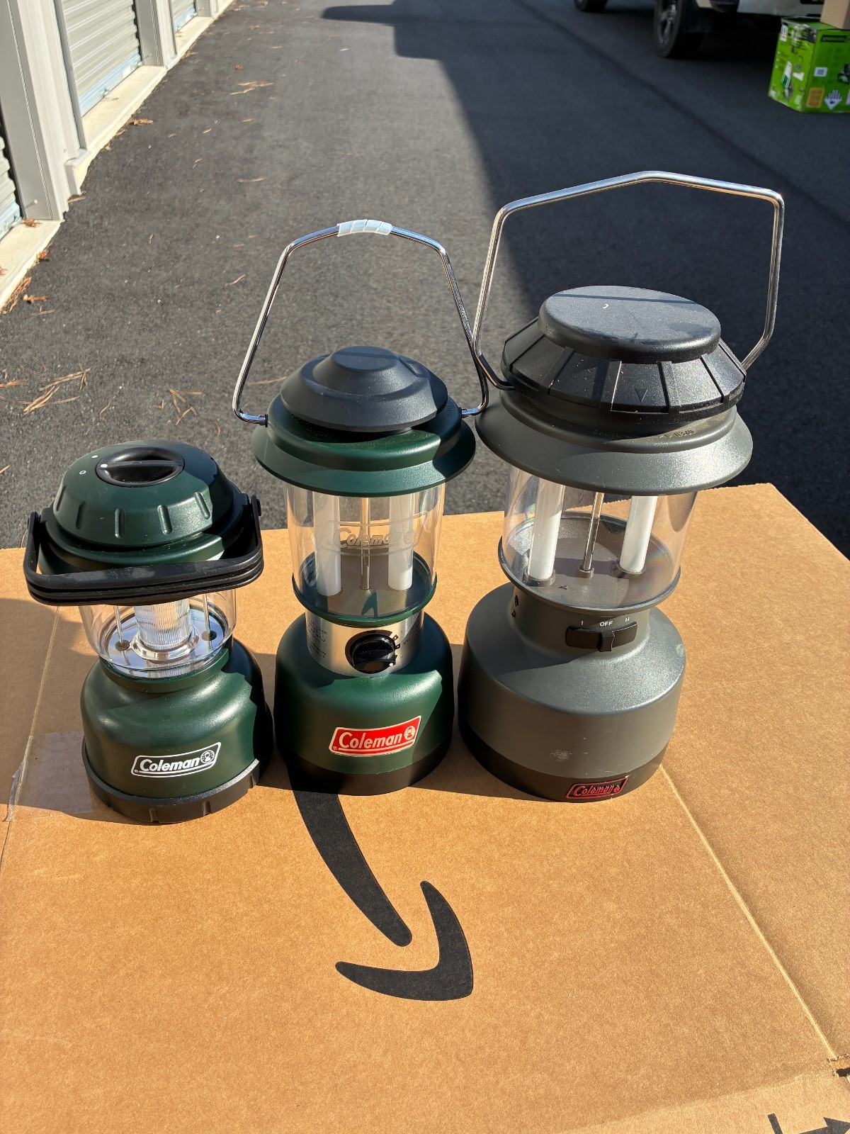 Coleman Fluorescent Lantern Lot 5355-700 Battery Operated 5310 Series 5344-700