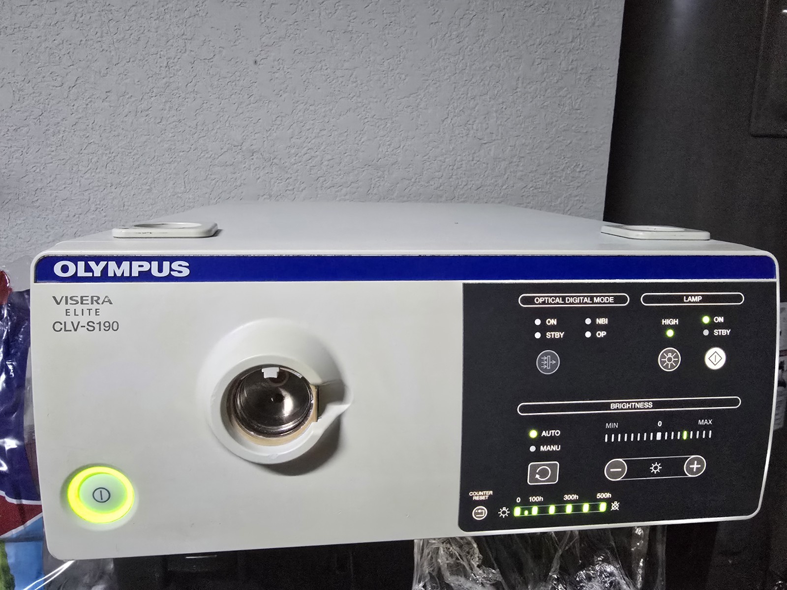 Olympus CLV-S190 Visera Elite Xenon Light Source