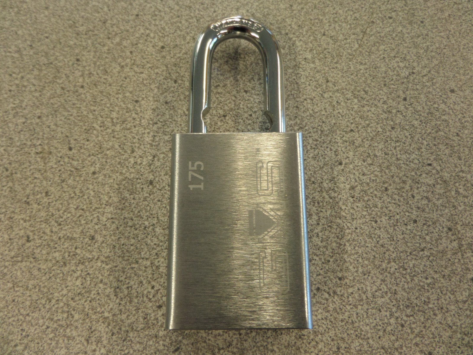 GMS LFICP1751 SCHLAGE LARGE FORMAT IC CORE STEEL PADLOCK