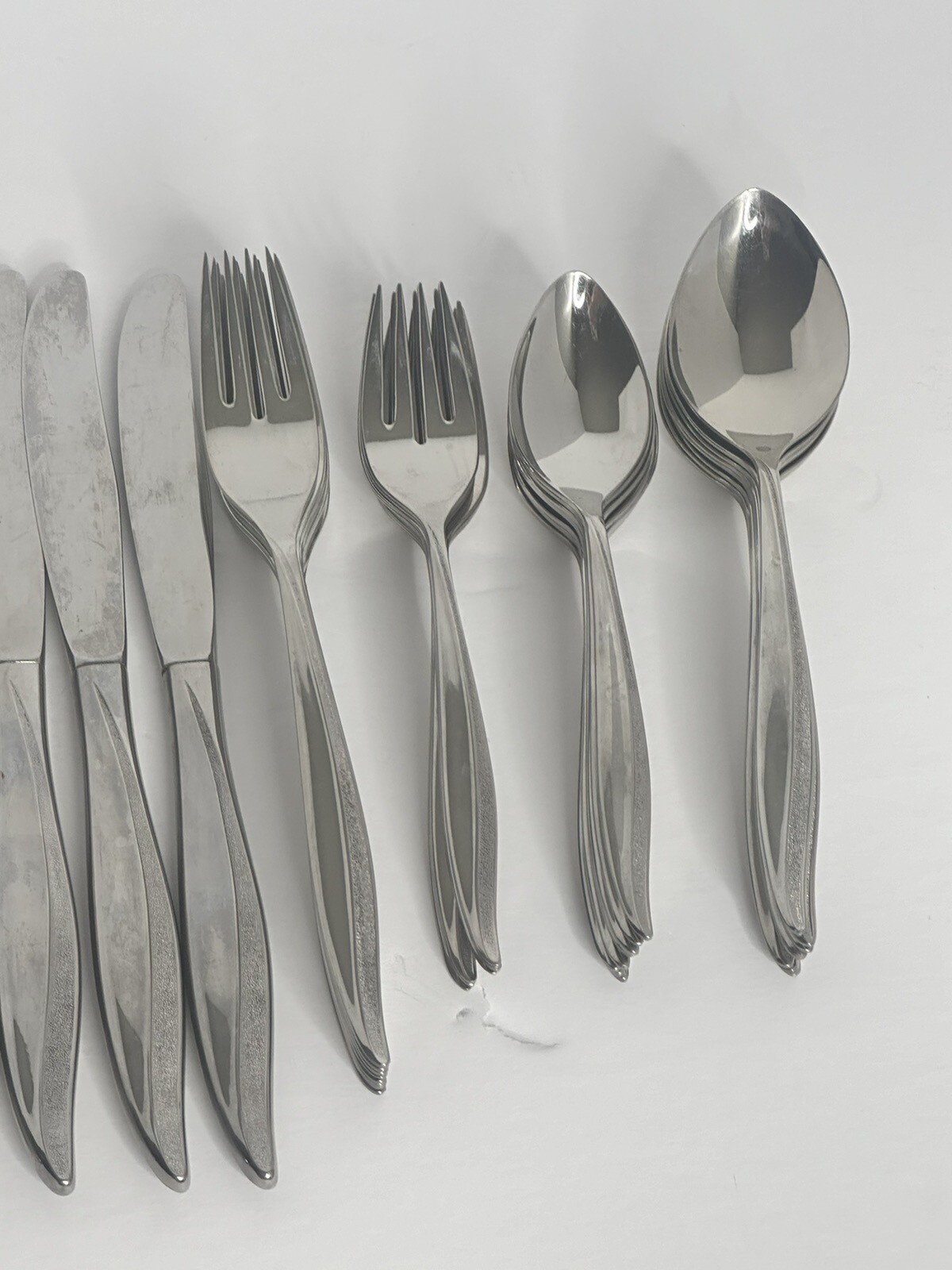 Vtg Oneidacraft Stainless Textura 40 pcs 8 5pc Place Settings 2 Serving Spoons