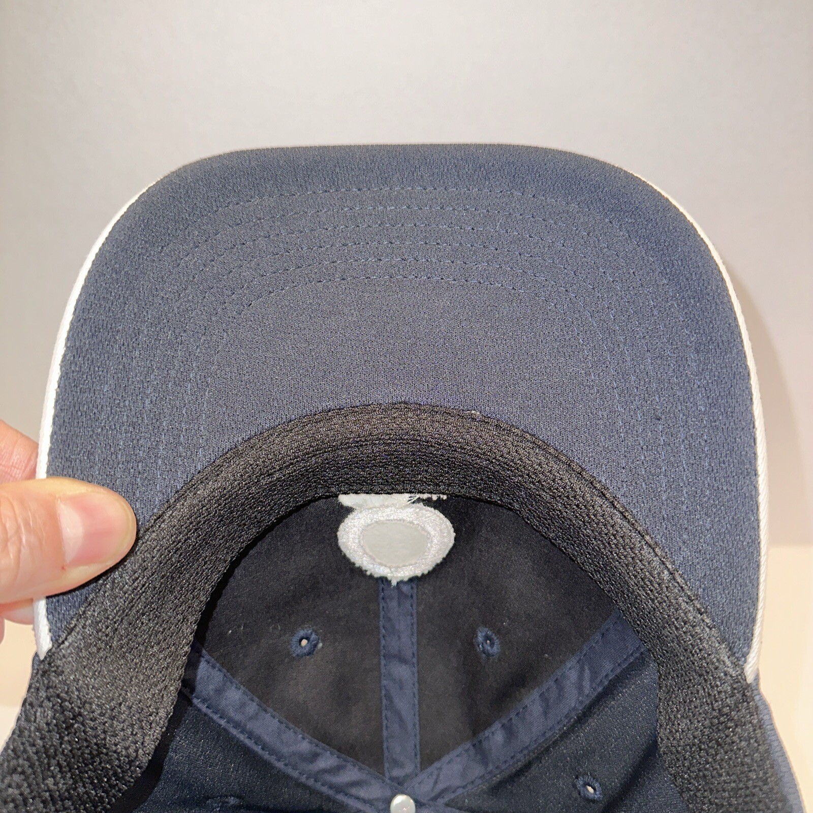 O Hub Black with White Logo Hat Cap White Bill Edge Hook Loop EUC