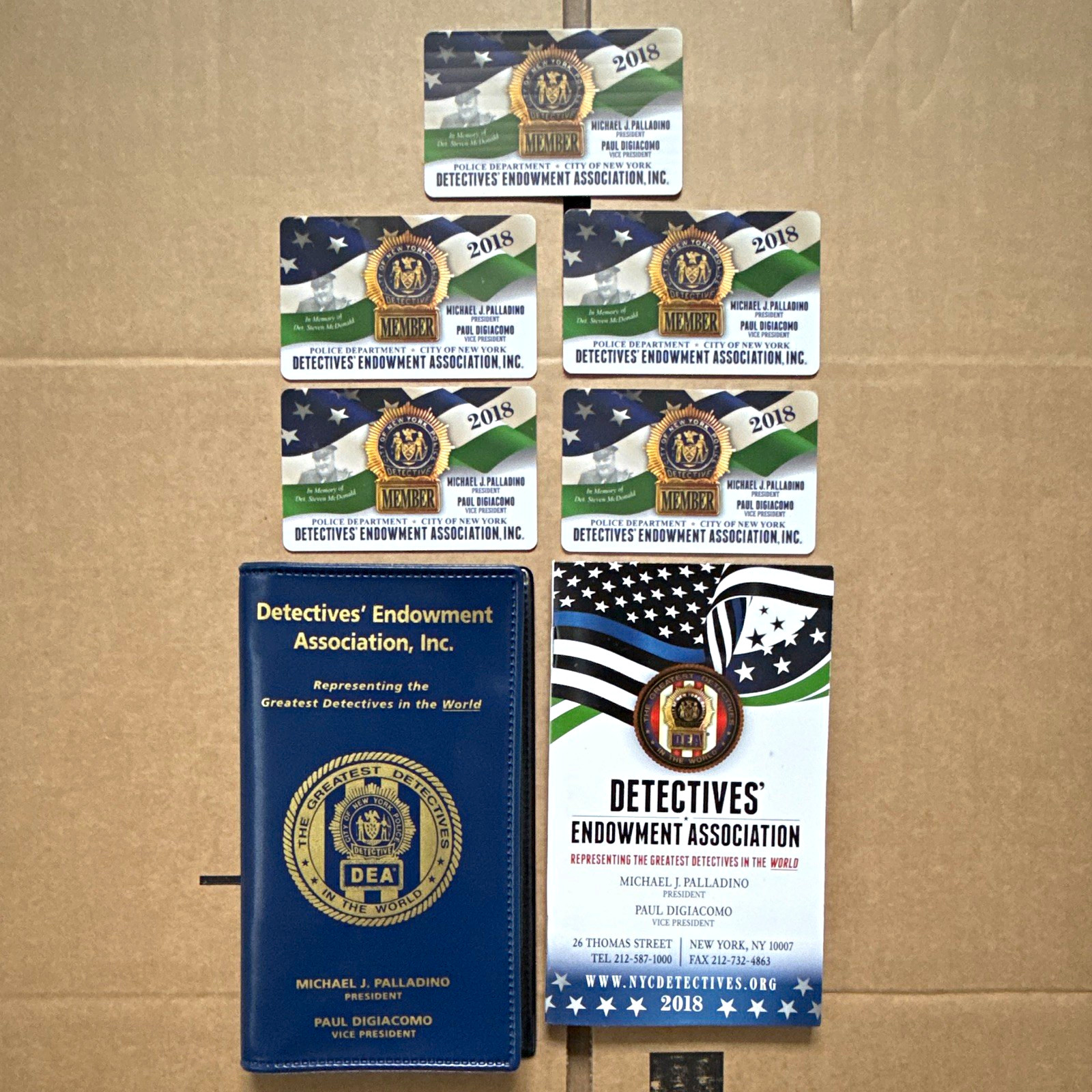 2018 Detectives' Endowment Association PBA DEA Calendar Book + 5 card lot.