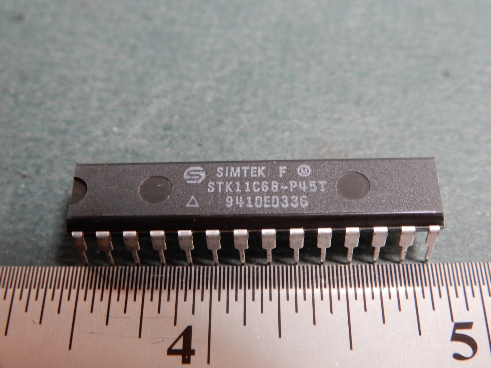 Simtek STK11C68-P45T CMOPS nvSRAM IC's Qty 14 NOS 8K x 8