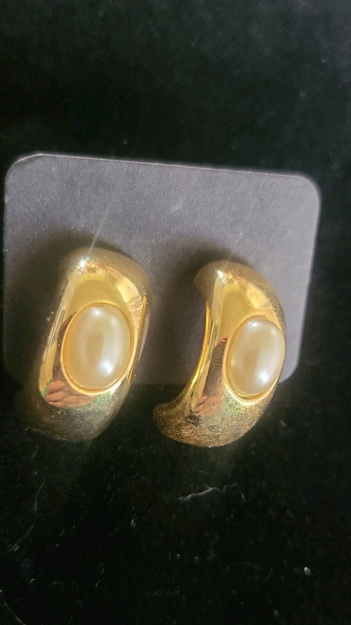 Vintage JG HOOK Faux Pearl Goldtone Hoop Earrings