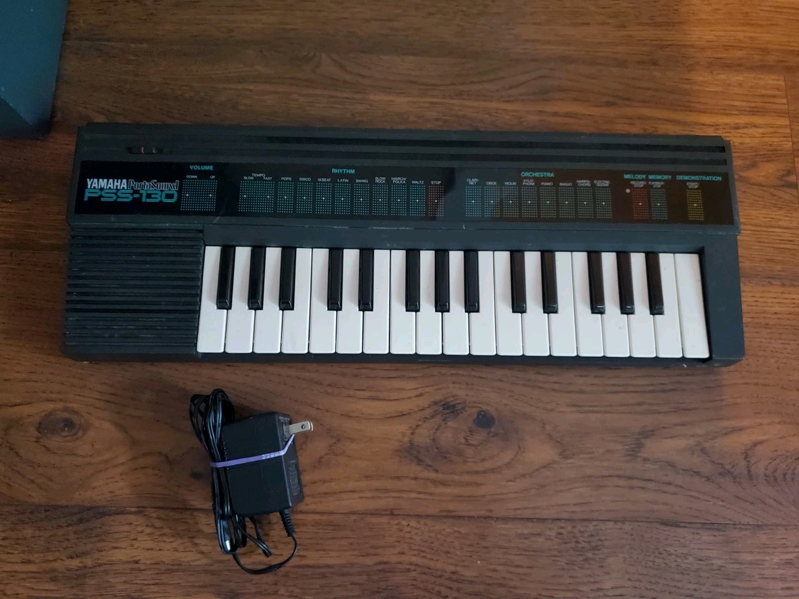 Yamaha Keyboard PortaSound PSS-130 Mini Piano Synthesizer 80s 90s Vintage Music