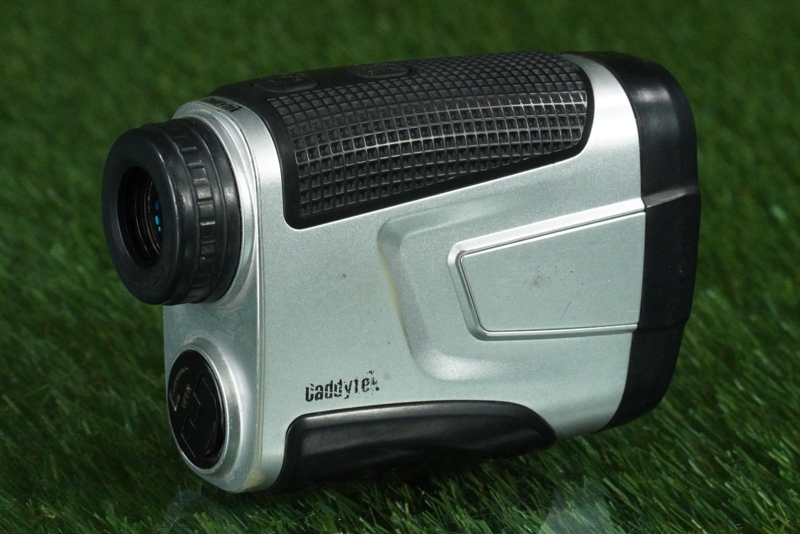CADDYTEK CADDYVIEW V2 RANGEFINDER SLOPE GOLF RANGE FINDER YARDAGE & CARRY CASE