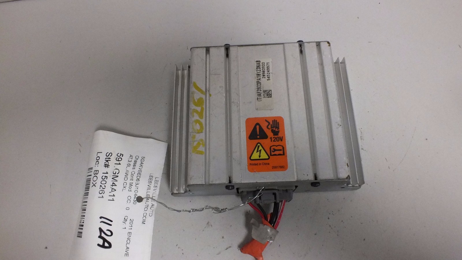 10 11 12 13 2011 BUICK ENCLAVE TRAVERSE ACADIA 120V AC INVERTER 20903933 #112A