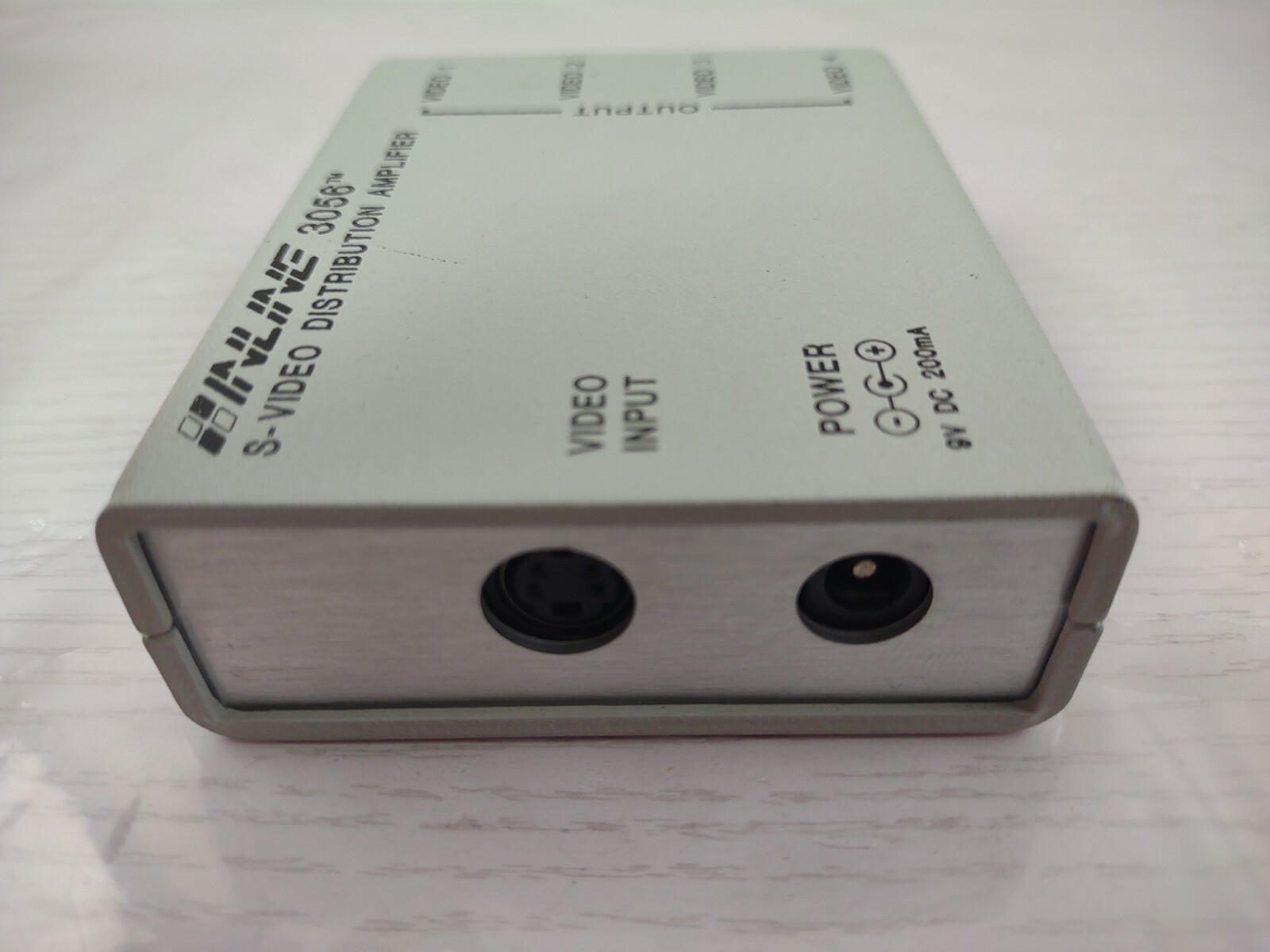 INLINE 3056 S-Video Distribution Amplifier
