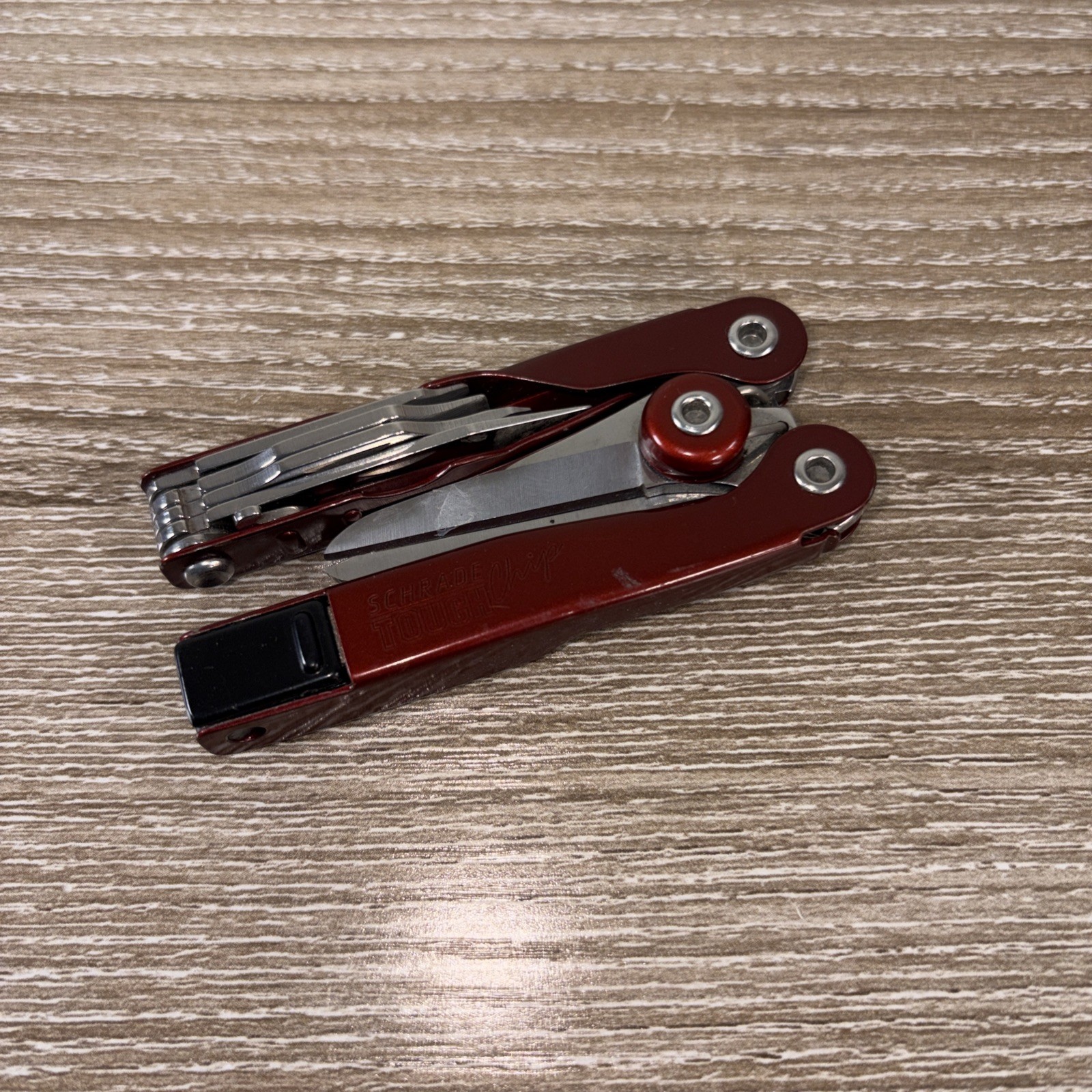 Schrade Tough Chip ST2 Compact Multi-Tool With Nylon Sheath USA