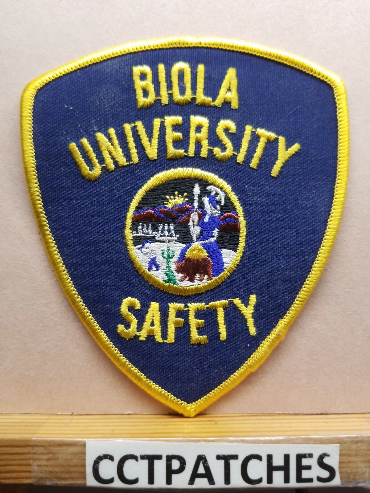 BIOLA UNIVERSITY, CALIFORNIA SAFETY (POLICE) SHOULDER PATCH CA