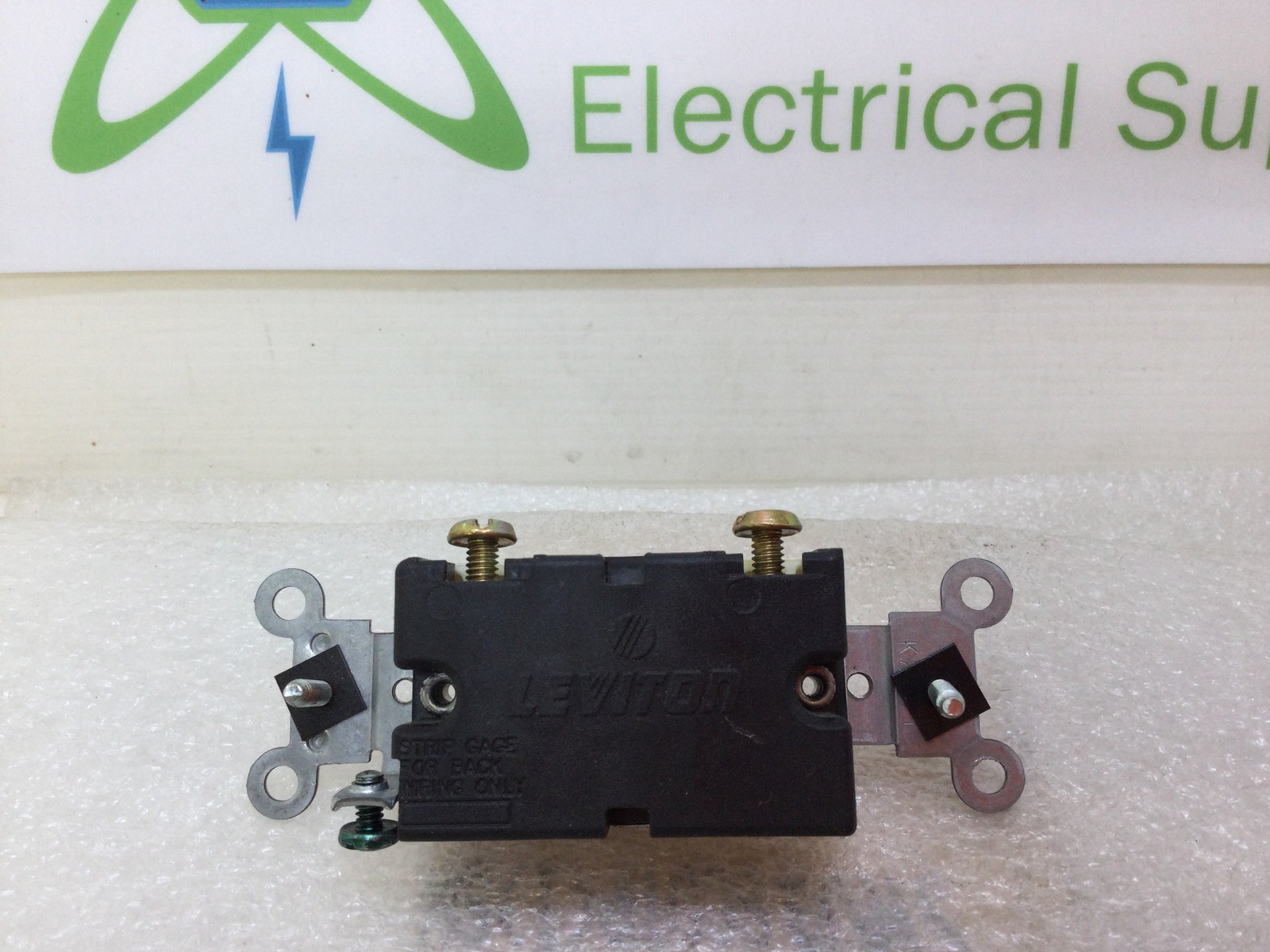 Leviton CS120-2I 20A 120/277VAC Single Pole Toggle Switch Side Wired - Ivory