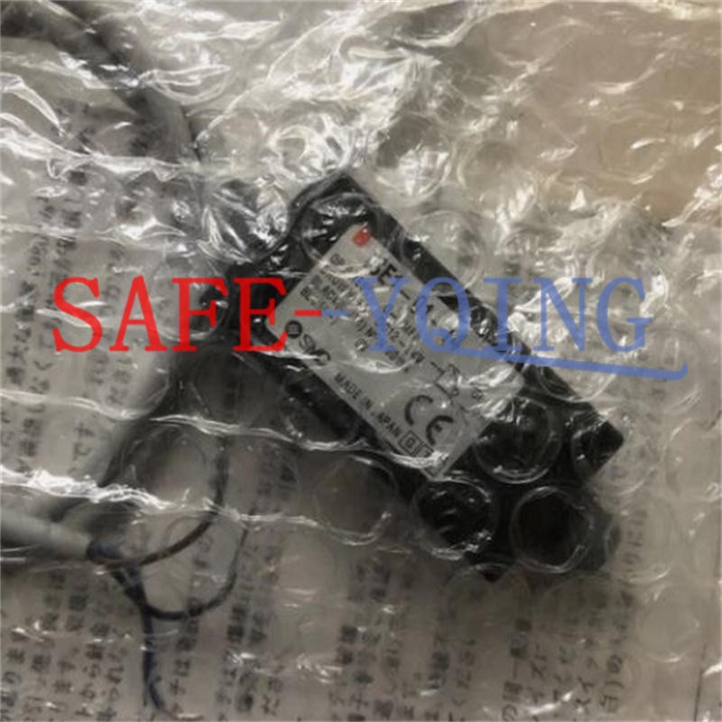 1PCS SMC Pressure switch ISE1-01-14 NEW