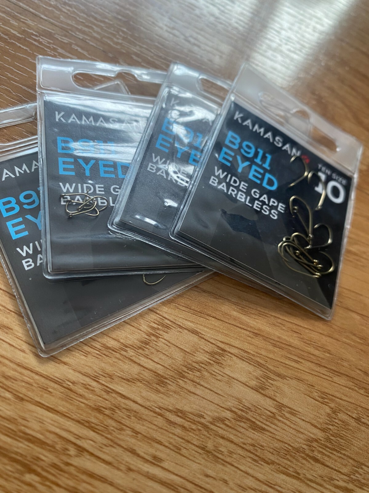 KAMASAN B911 EYED WIDE GAPE BARBLESS HOOKS X 2 PACKS