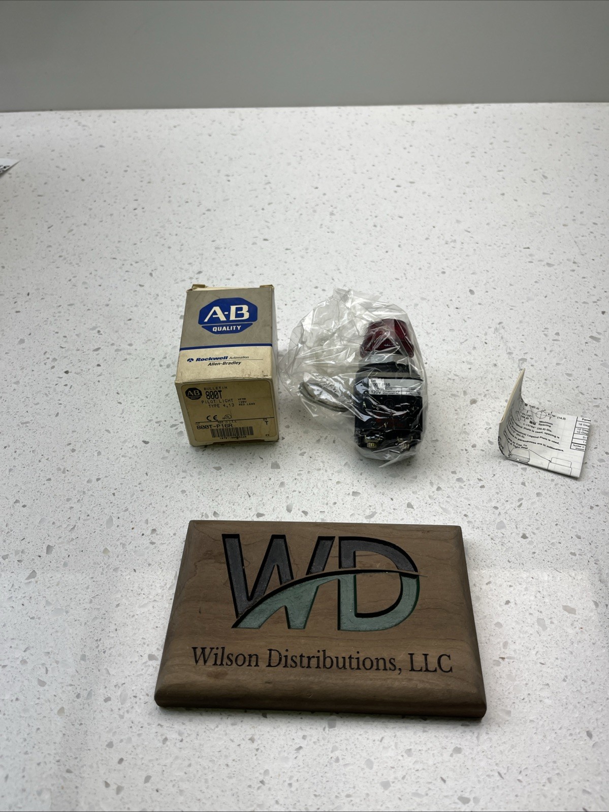 New Allen Bradley 800T-P16R 800T Pilot Light 120V Red Lens XFMR Ser.T