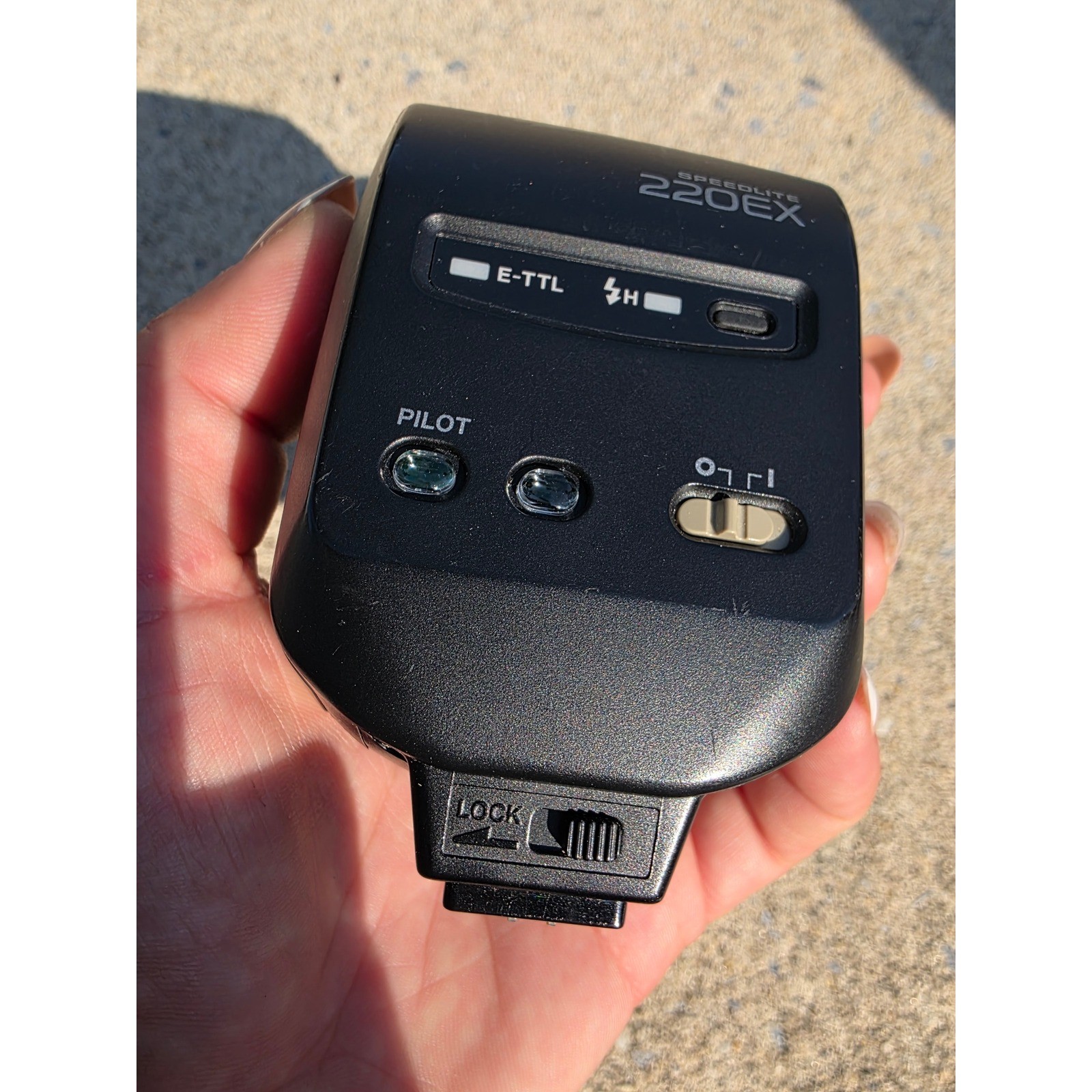 Canon Speedlite 220EX External Camera Flash E-TTL Black Made in Japan
