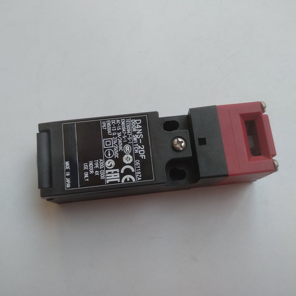 D4NS-2DF For OMRON Safety Door Switch